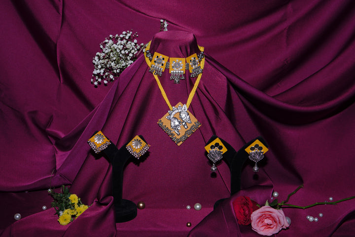 Dandiya Silver Yellow Choker Necklace