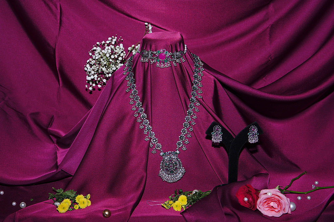 Muralidhara Silver Gujarati Choker Necklace