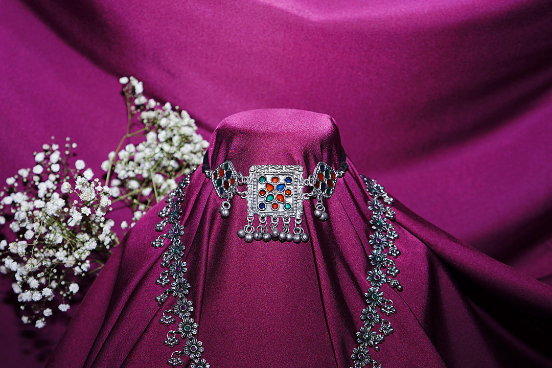 Bansuri Silver Gujarati Choker Necklace