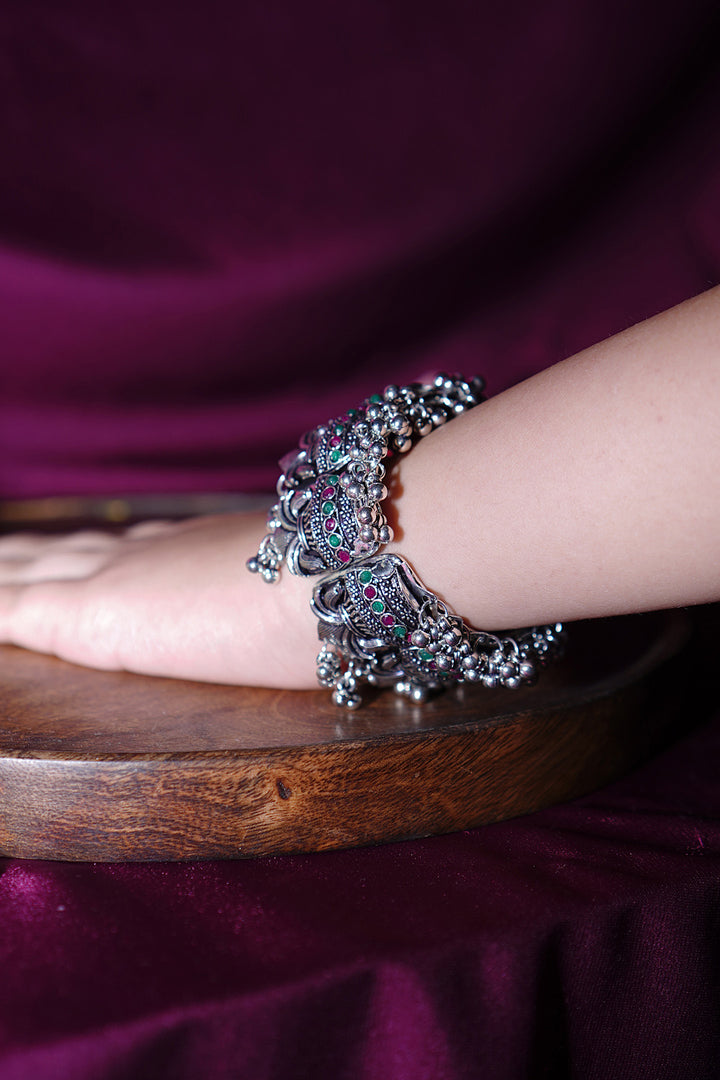 Urmila Gujarati Silver Bangle