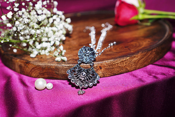 Skanda Pearl Three Strings Silver Maangtika