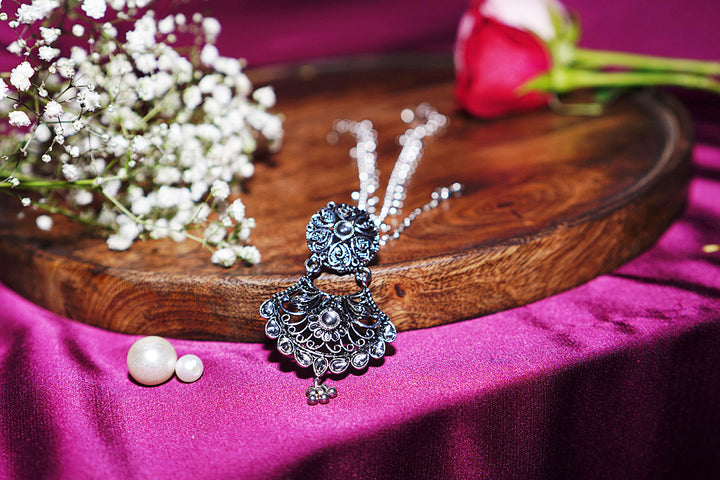 Skanda Pearl Three Strings Silver Maangtika