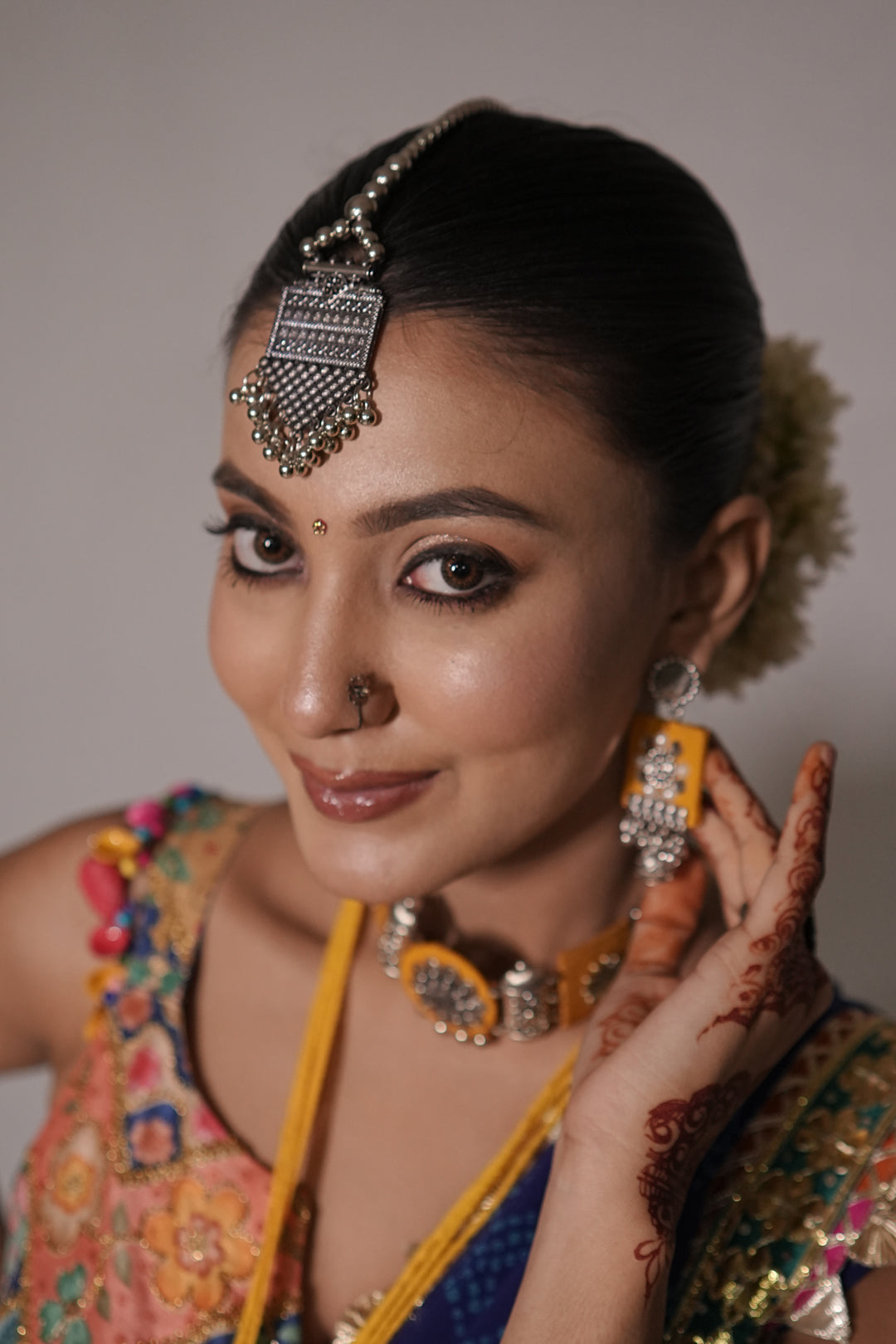 Devasha Square Silver Sleek Maangtikka