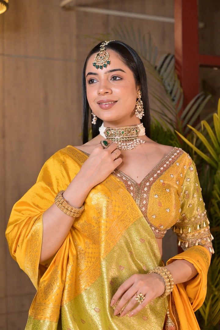 Royal Ambar Dhar Emerald Jadau Choker Pearl Necklace