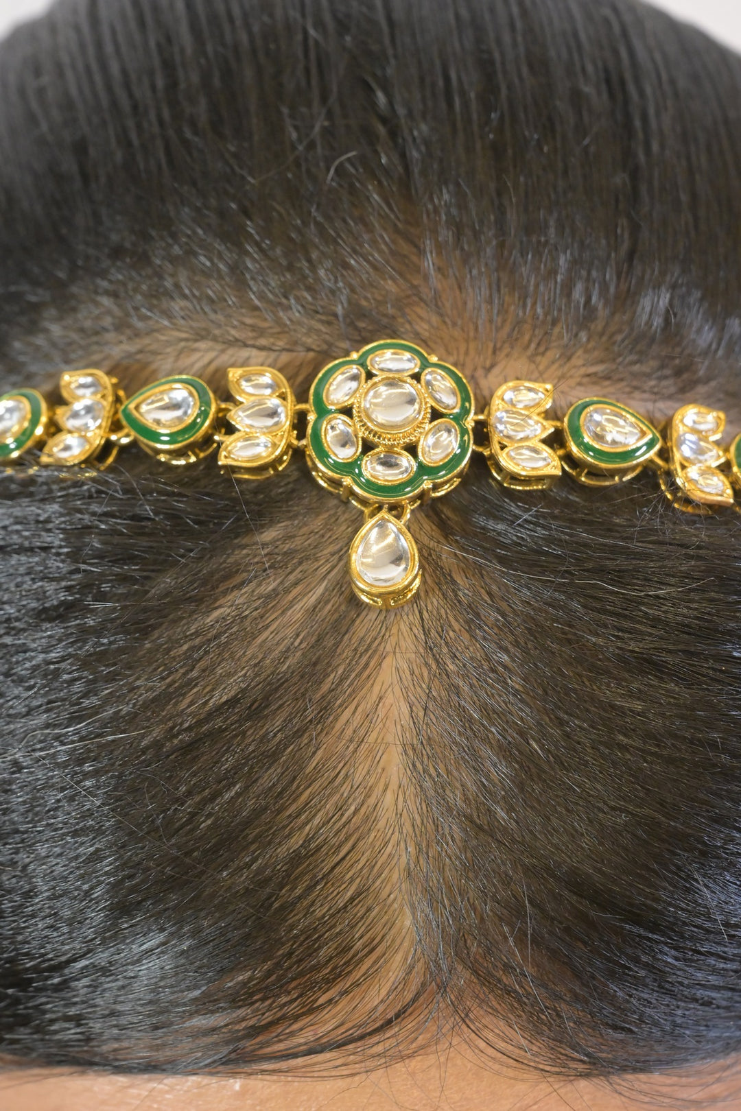 Meenakshi Green Kundan Sheeshpatti