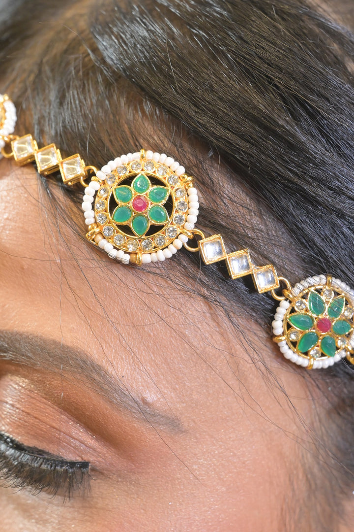 Rajasthani Green Kundan Maangtika With Bodla