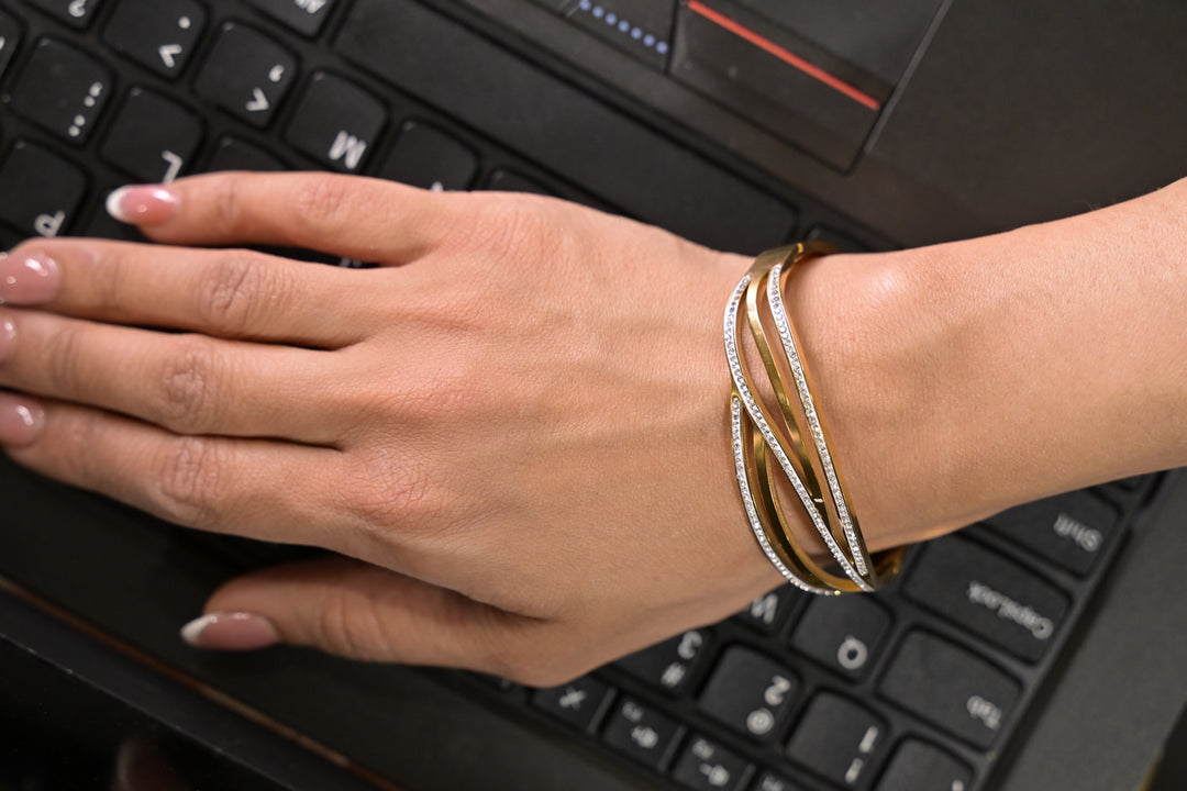 Amara Gold American Diamond Twisted Bracelet