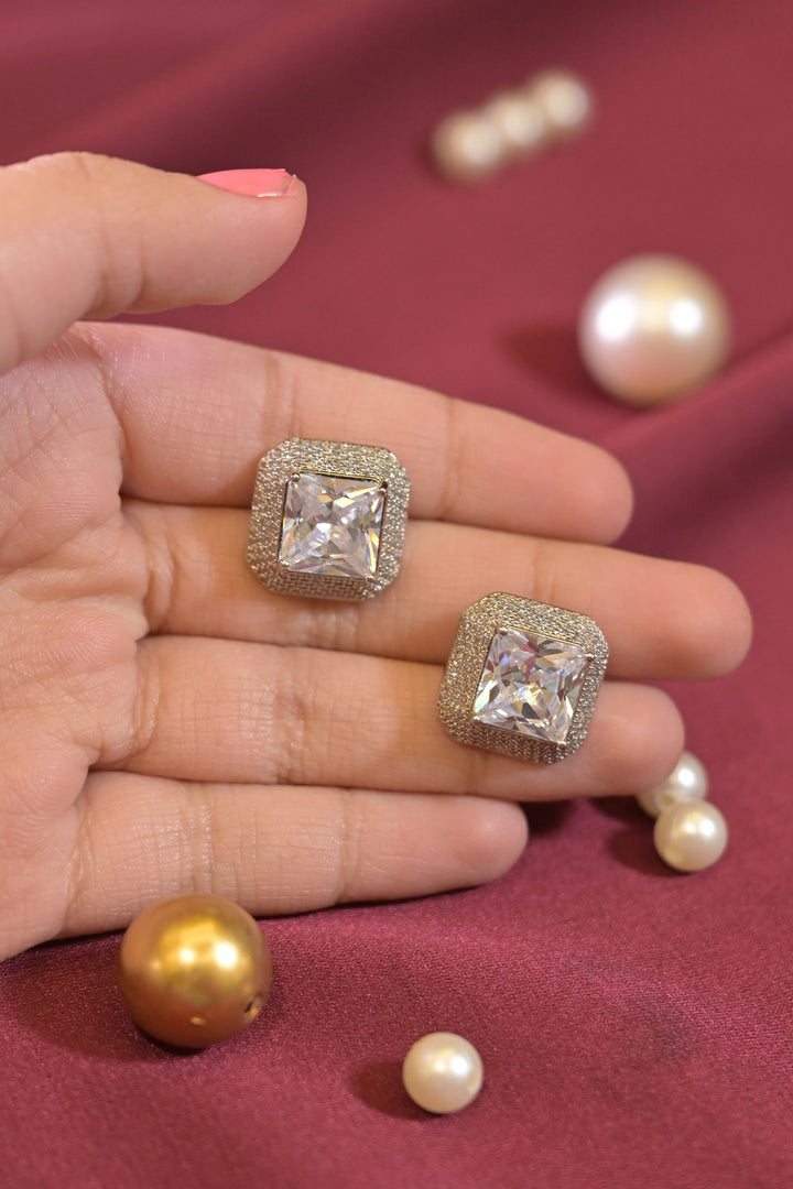 Wide Square Short Studs Earrings