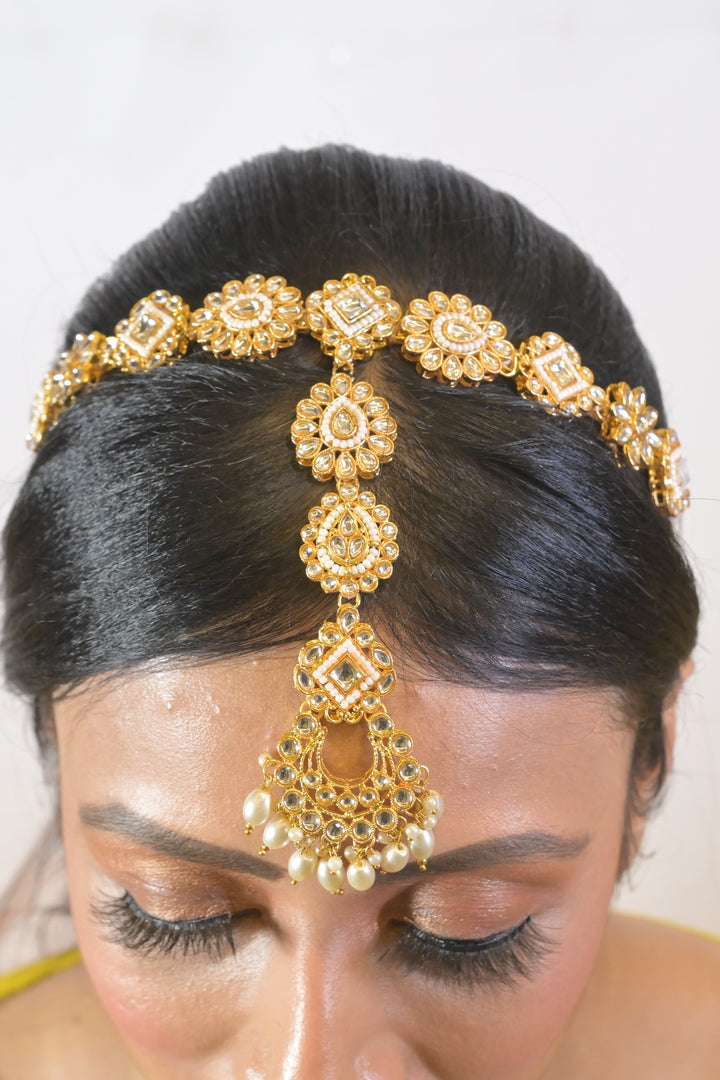 Pushpa Kundan Golden Headband With Maangtikka