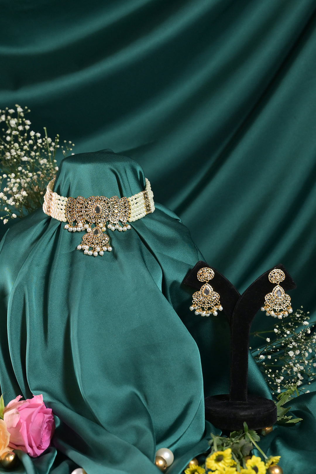 Sajida Jadau Golden Pearl Choker Necklace