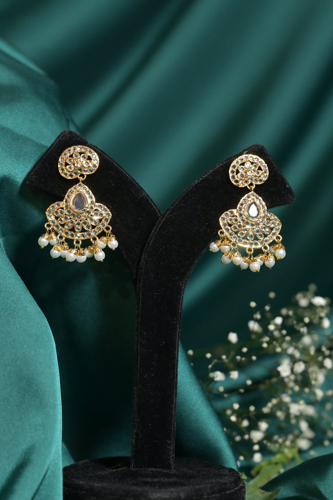 Sajida Jadau Golden Pearl Choker Necklace