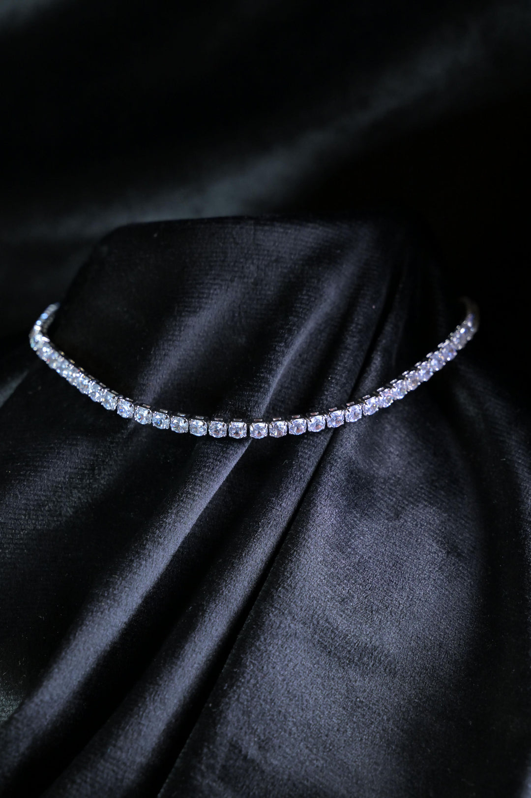 Shubhra Single Line Diamond Cocktail Necklace