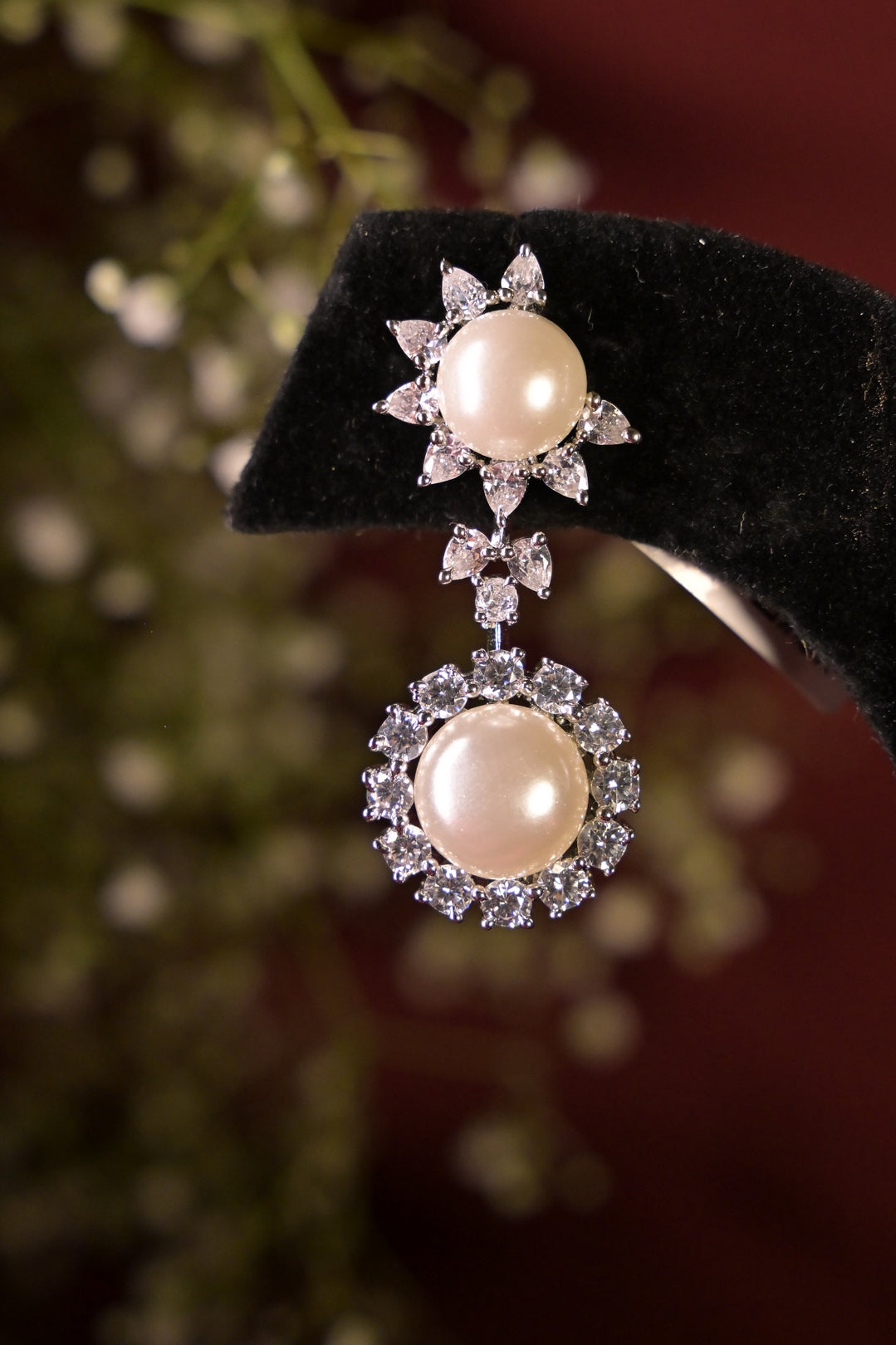 Delicated Petal Pearl Earring