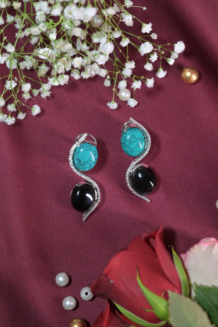 Ratna Tassel Stud Earrings