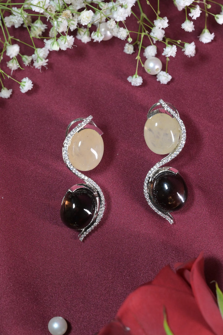 Ratna Tassel Stud Earrings