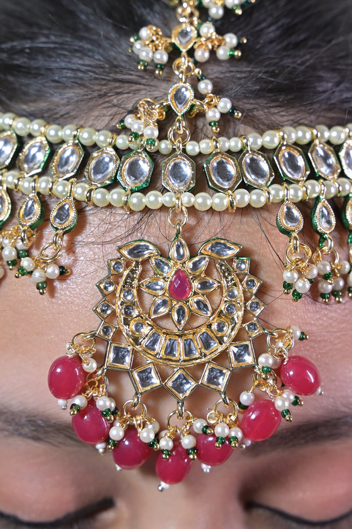 Prajakta Temple Bridal Maangtikka