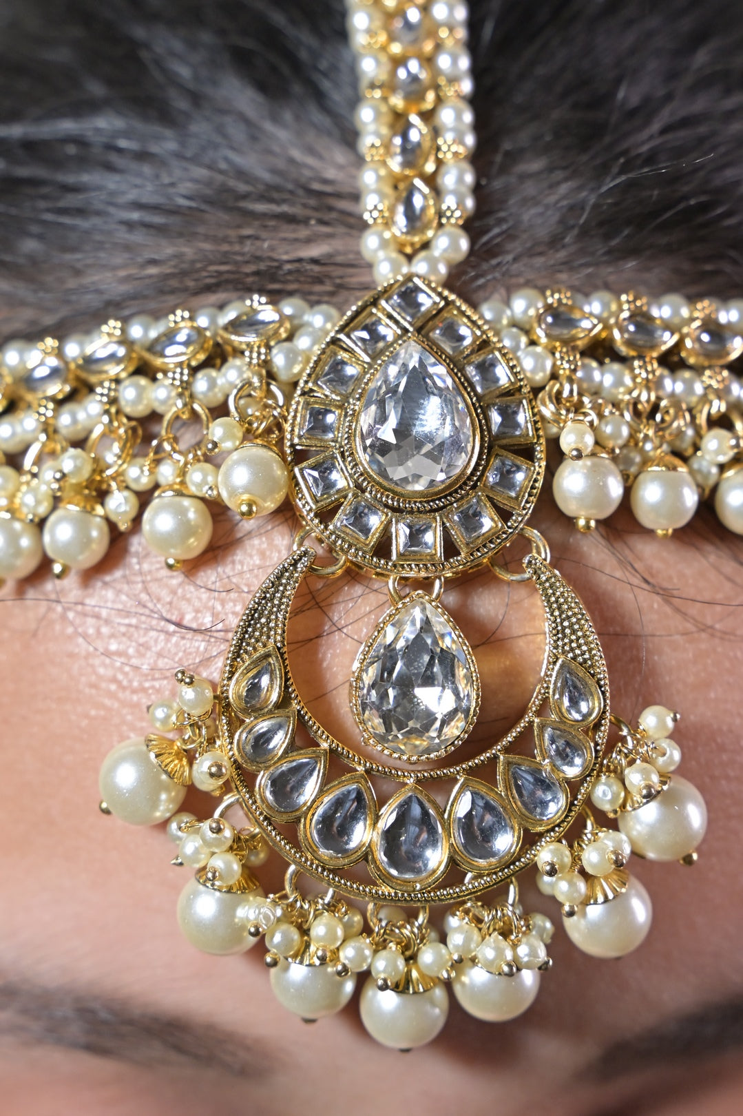 Pushpanjali Temple Bridal Maangtikka