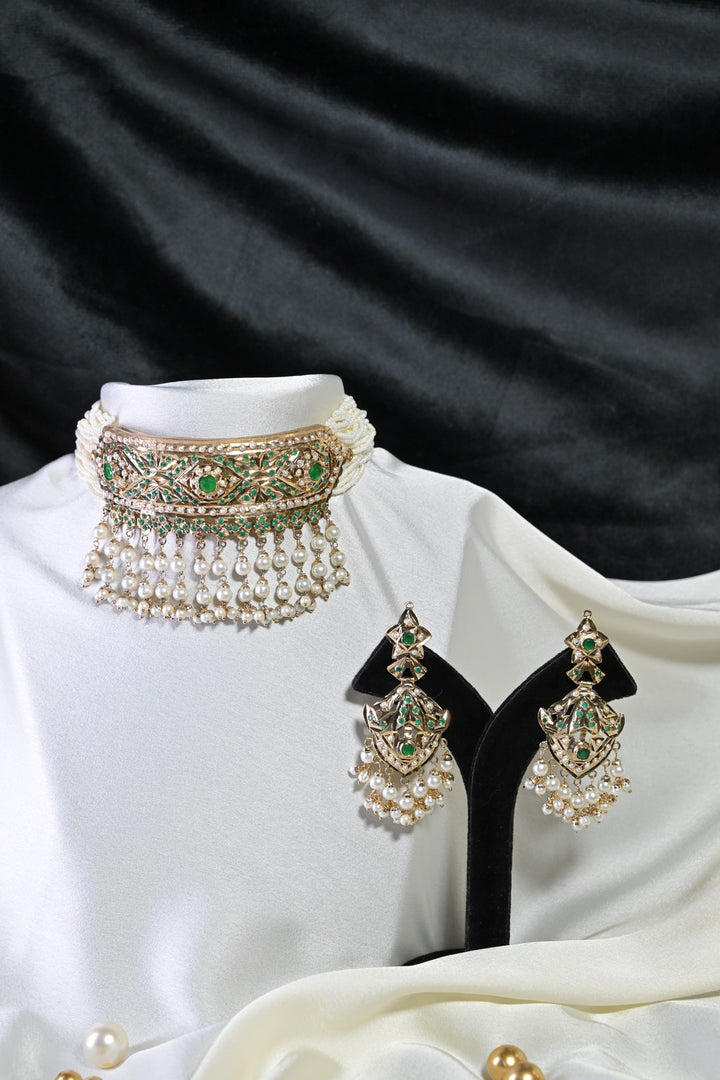 Royal Ambar Dhar Emerald Jadau Choker Pearl Necklace