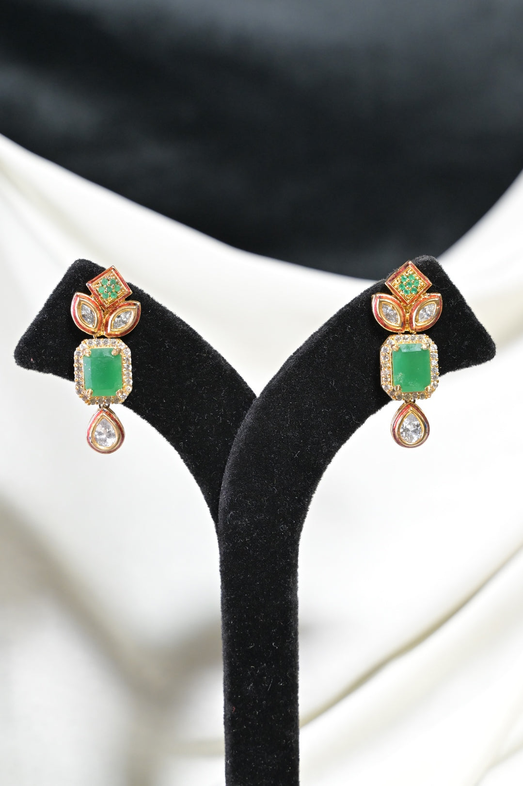 Divyadarshini Emerald Royal Polki Long Necklace