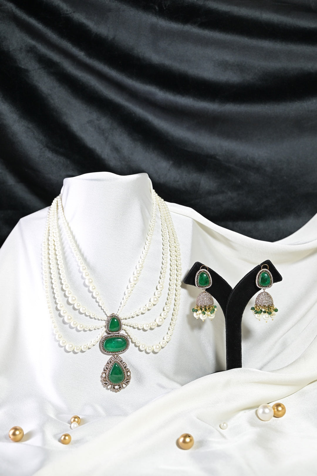 Maharani Javitri Emerald Pearl Premium Layered Long Necklace