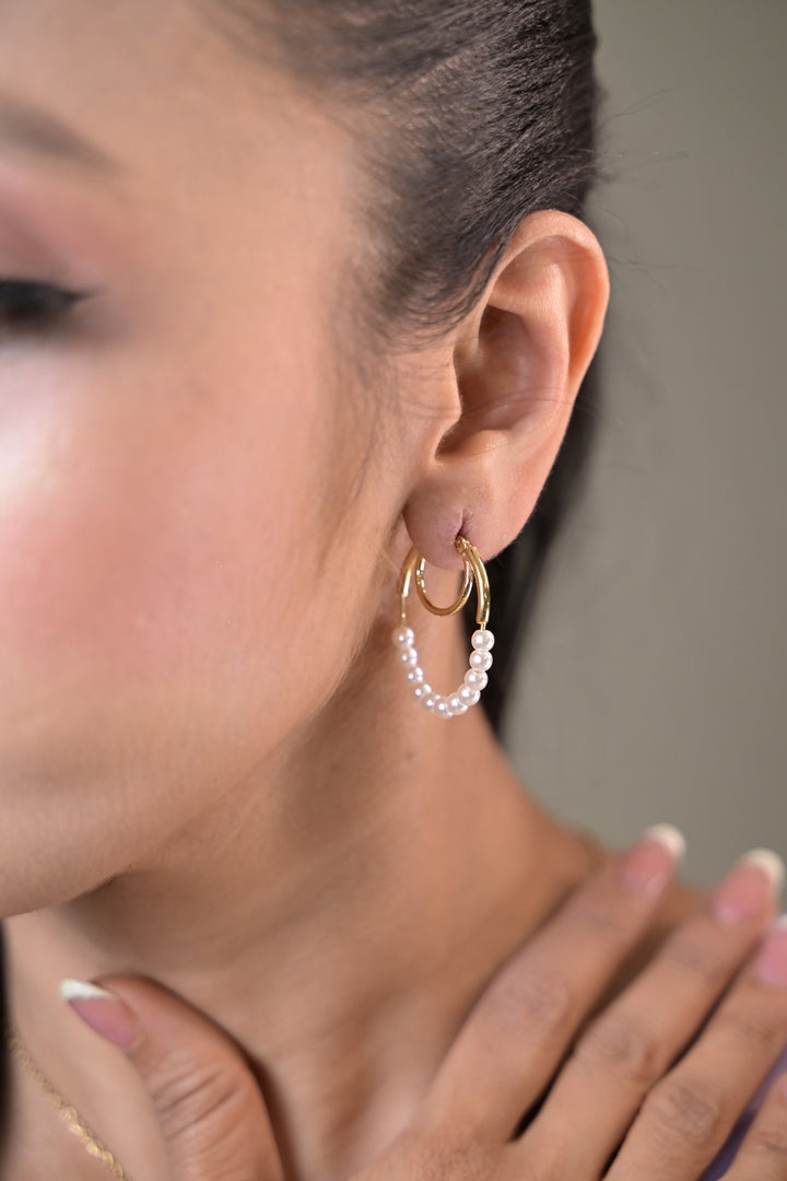 Halo Pearl Minimal Double Hoop Earring