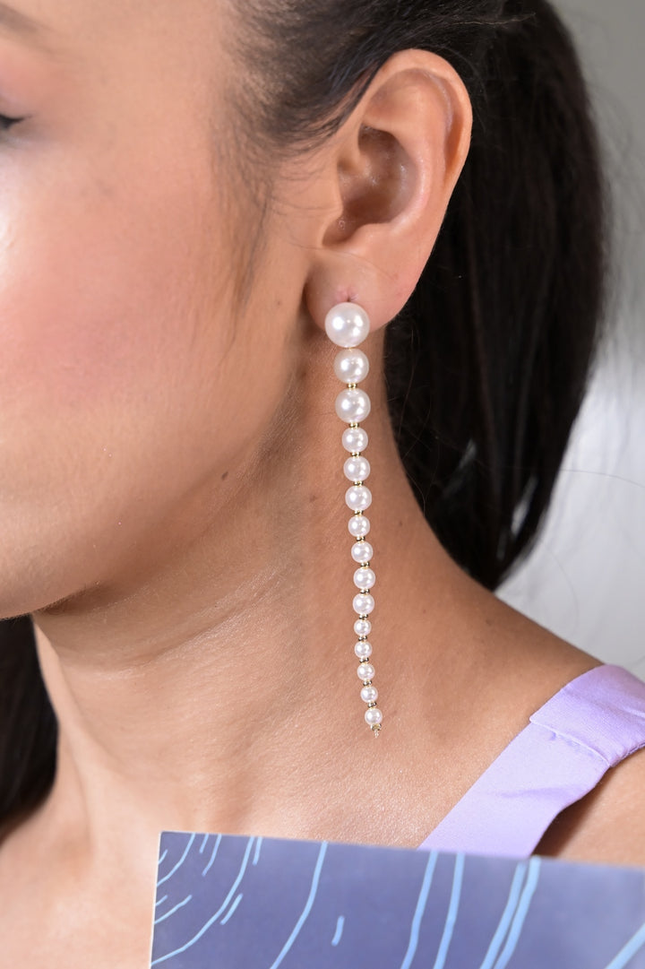 Breeze Pearl Fashion Long Dangler Earrings