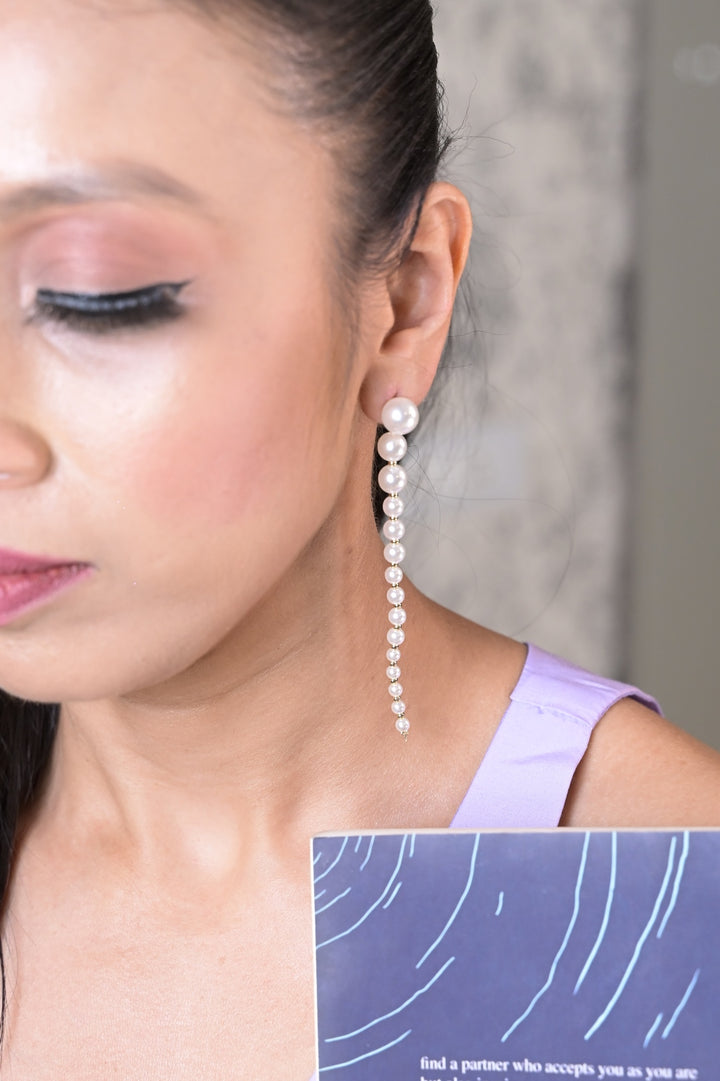 Breeze Pearl Fashion Long Dangler Earrings