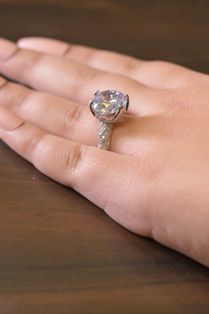 Engagement Diamond Solitaire Ring