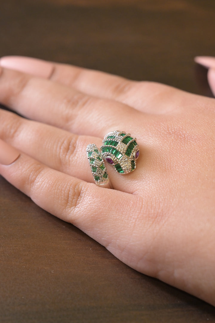 Sarp Oxidised Emerald Gemstone Ring