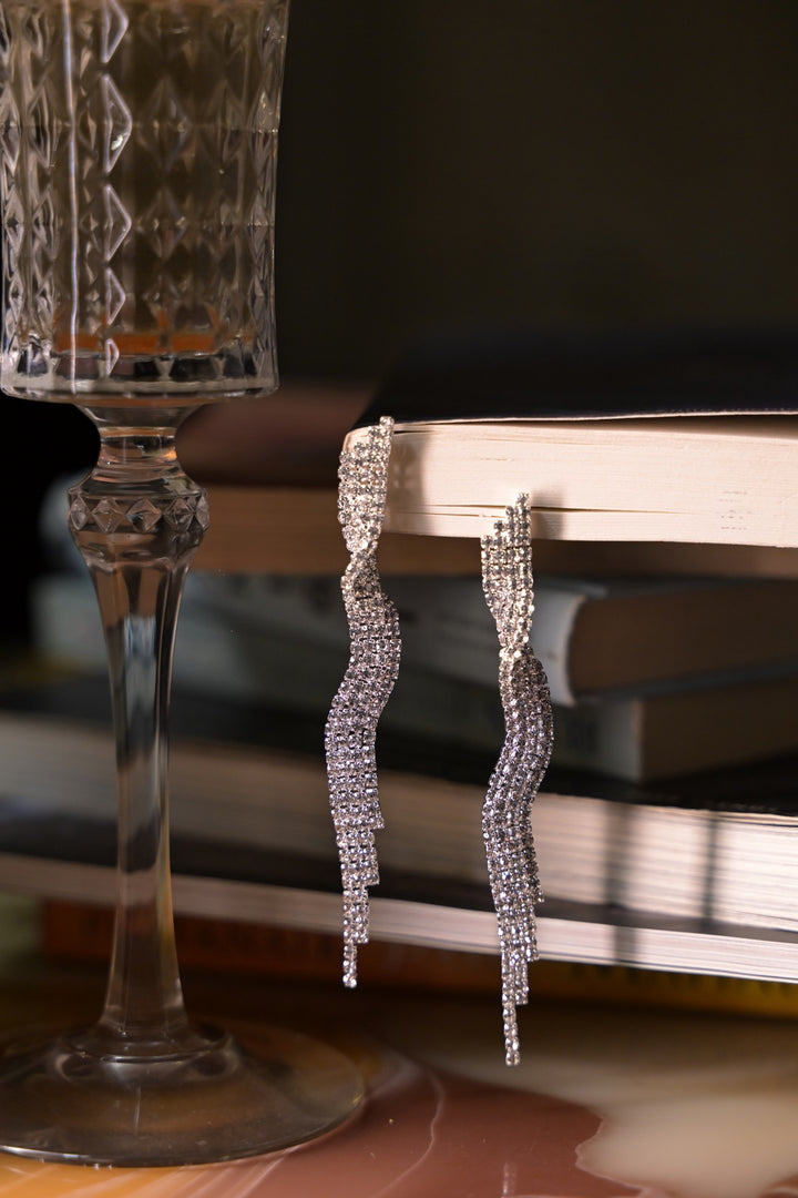 Ocean Fold Silver Club Dangler EARRINGS