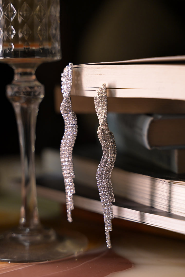 Ocean Fold Silver Club Dangler EARRINGS