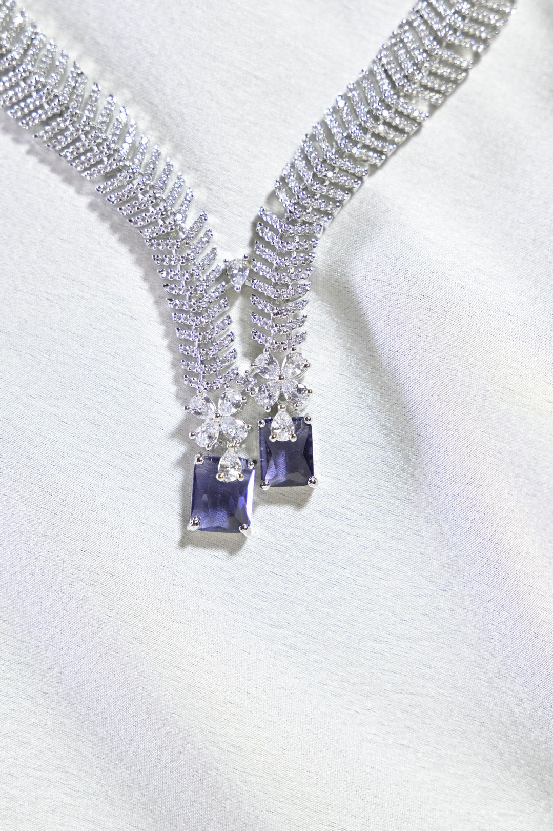 Neelkamal Blue Sapphire Diamond Cocktail Necklace