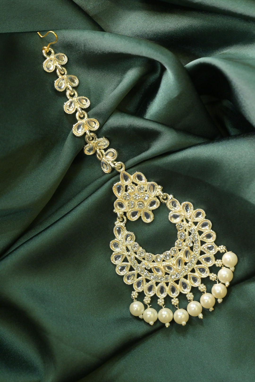 Sumitra Silver Tone Stone Studded Kundan Maangtikka