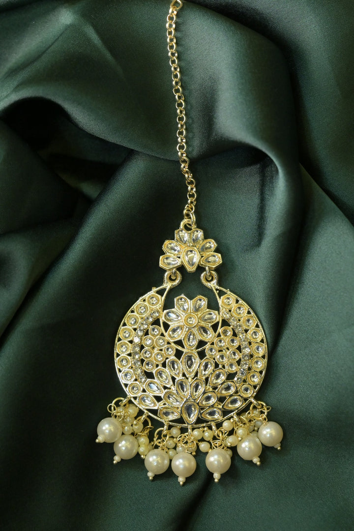 Manthra Kundan Pearl Drop Ethnic Touch Maangtikka