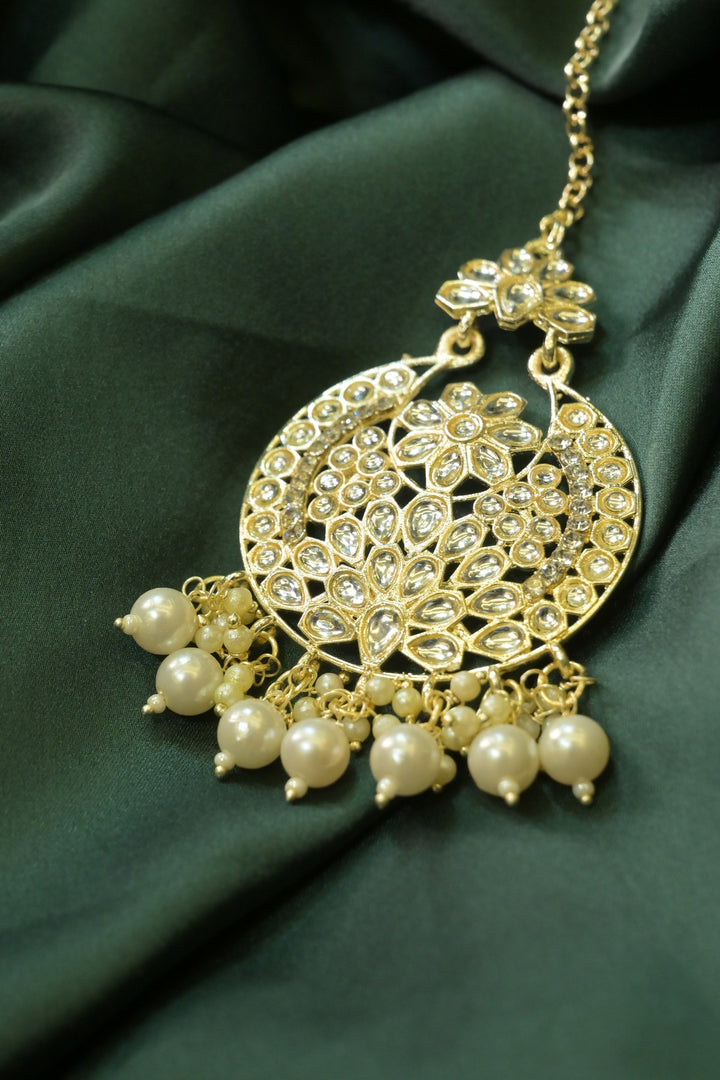 Manthra Kundan Pearl Drop Ethnic Touch Maangtikka