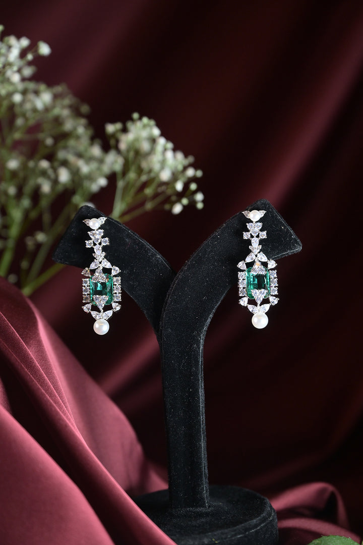 Prithvi Emerald Diamond Pearl Chokar Necklace