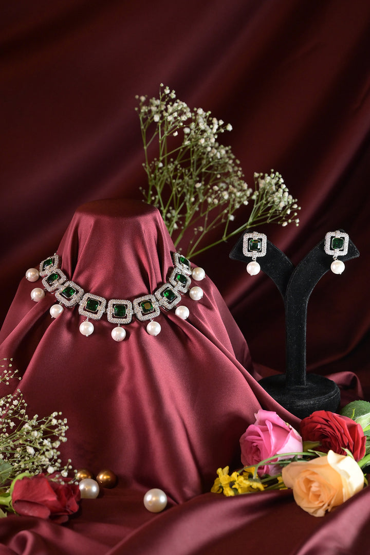 Vaidehi Emerald Diamond Pearl Choker Necklace