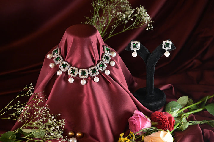 Vaidehi Emerald Diamond Pearl Choker Necklace