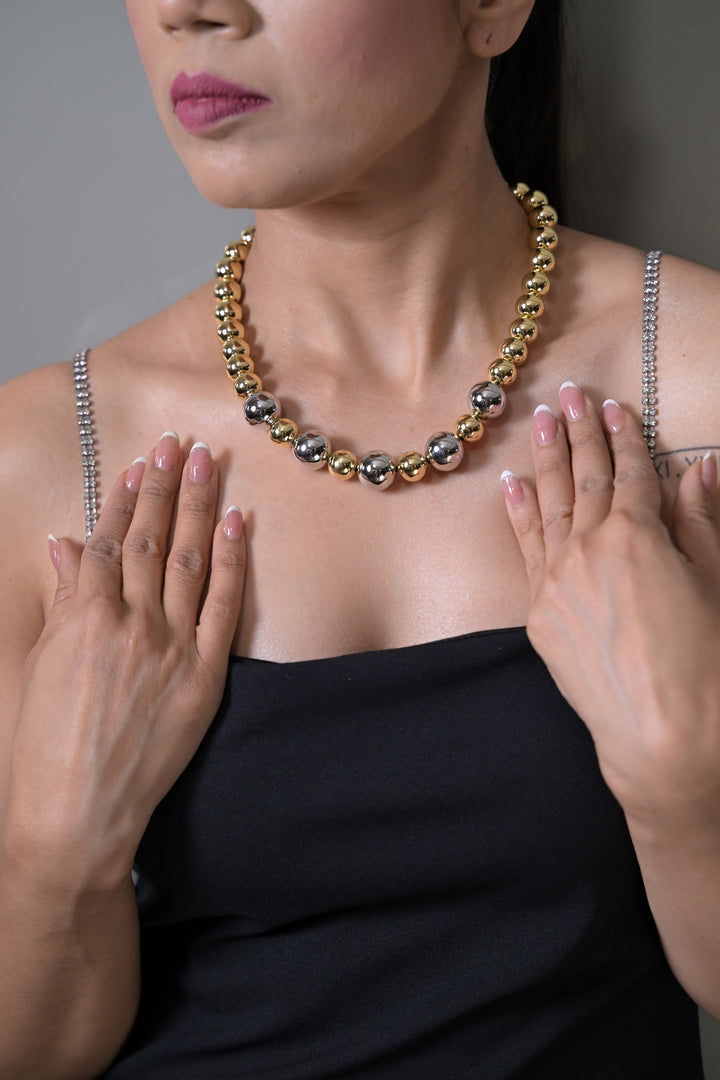 Pearl Beaded Short Necklace