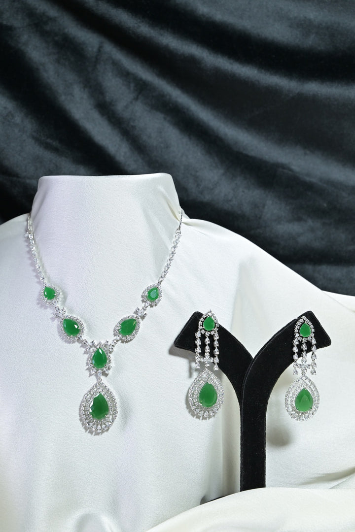 Nazakat Three Pear Shaped Diamond Cocktail Necklace