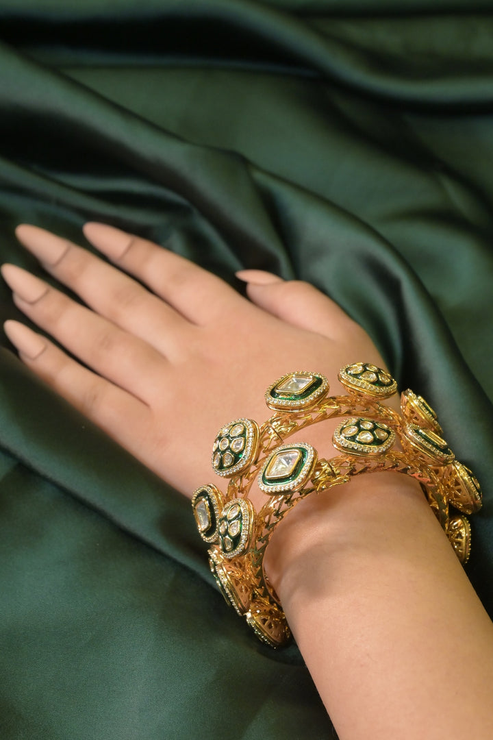 Alpa Emerald Green Polki Bridal  Bangle