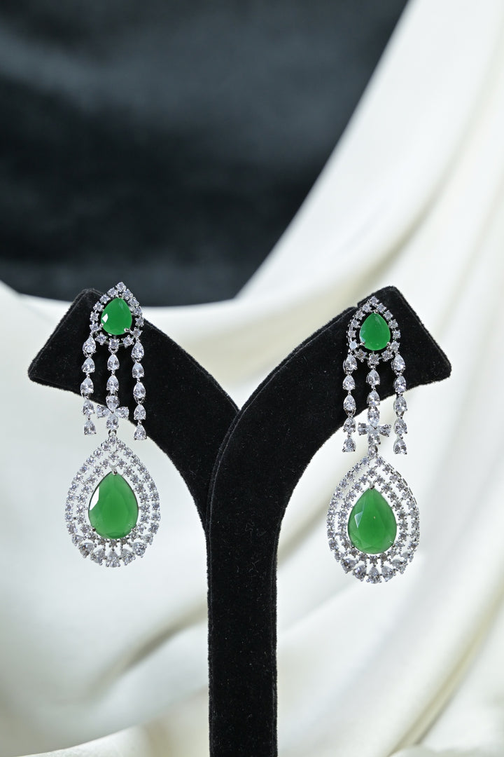 Nazakat Three Pear Shaped Diamond Cocktail Necklace