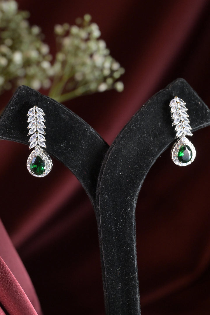 Victoria Crisscross Diamond Pendant Necklace