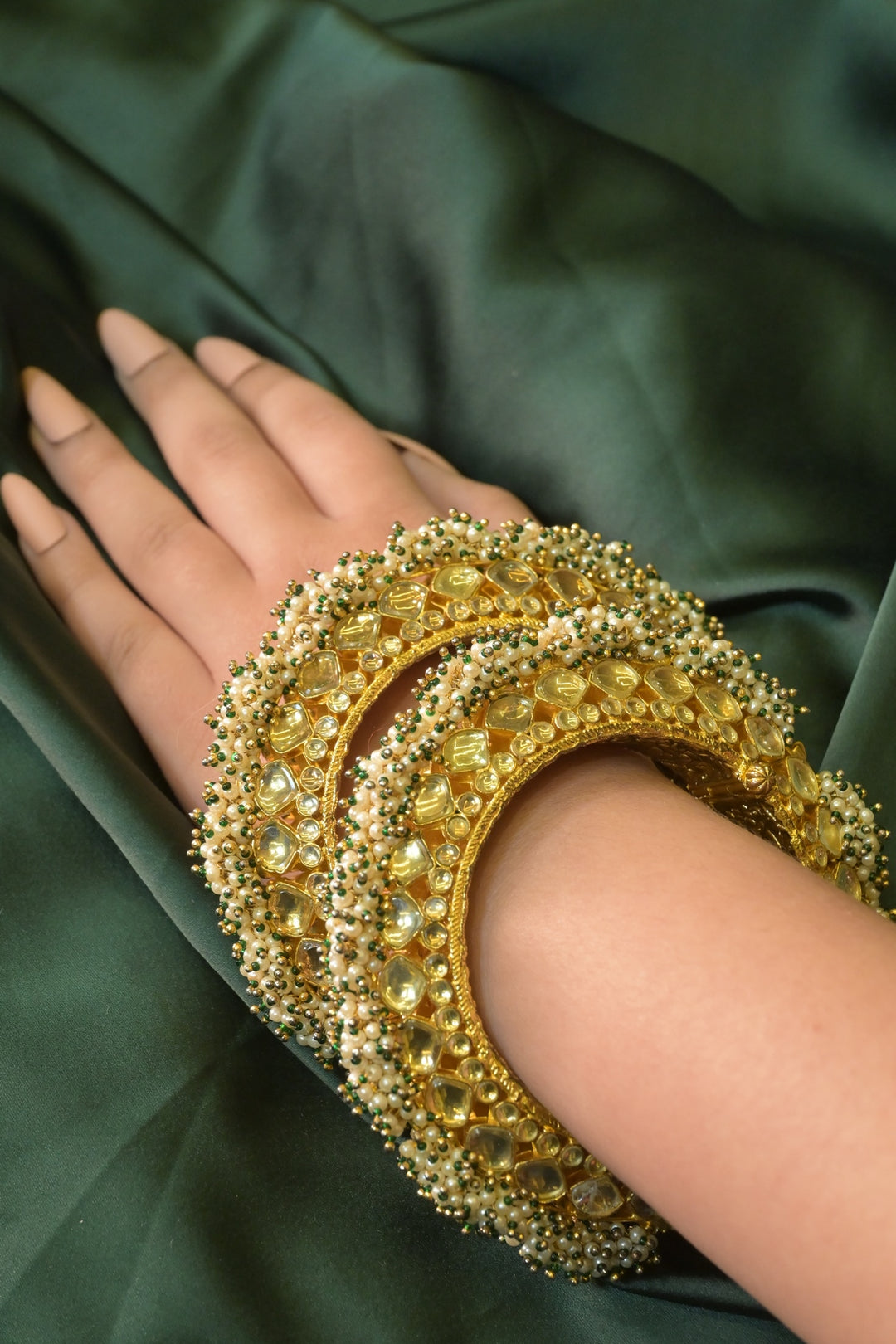 Mandodari Gold Motipiroi Pancheli Bangle