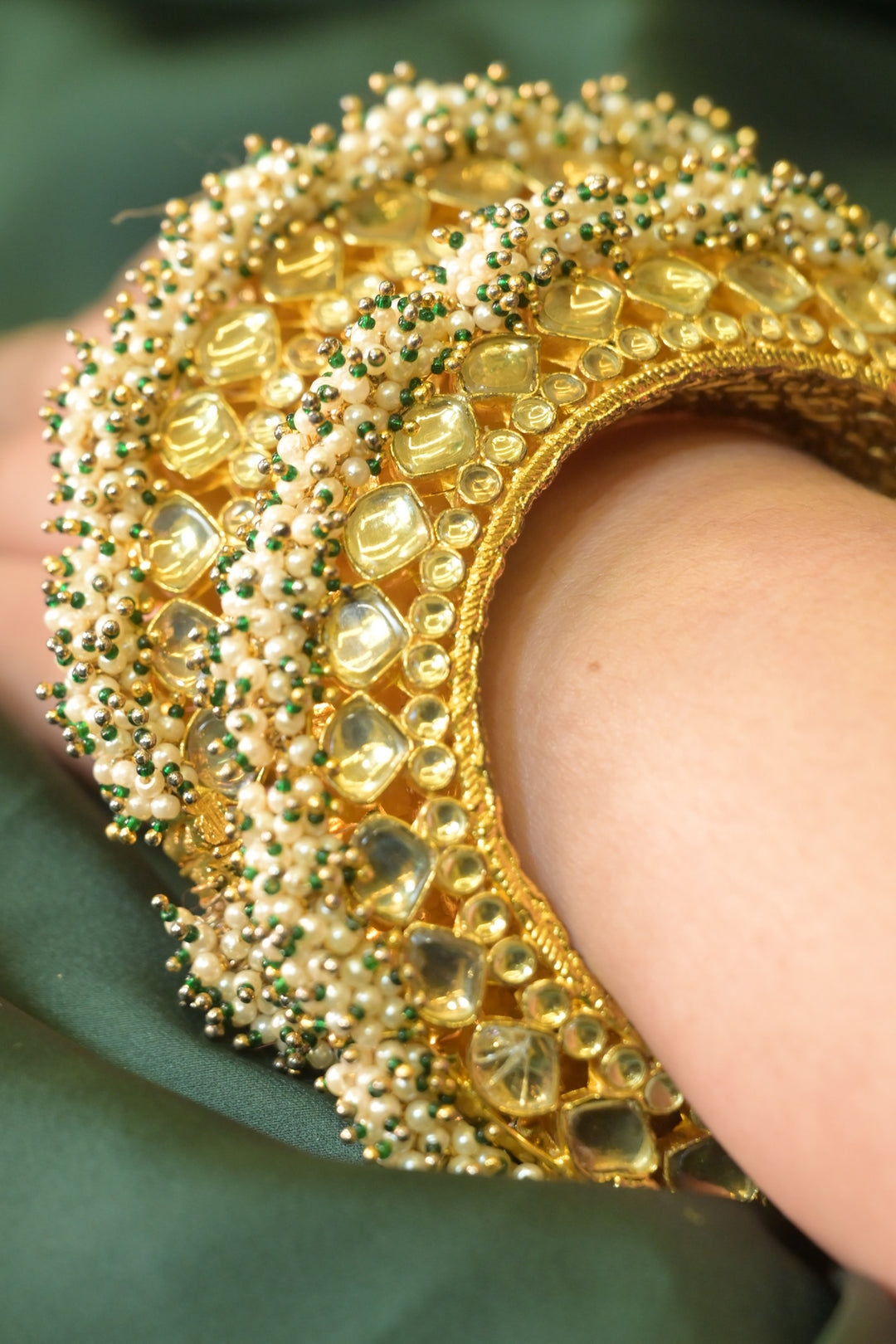 Mandodari Gold Motipiroi Pancheli Bangle