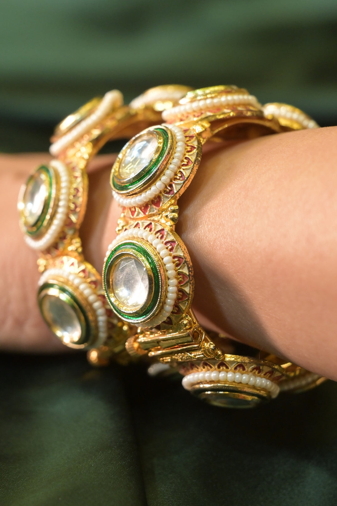 Subdhra Mehndi Golden Bangle