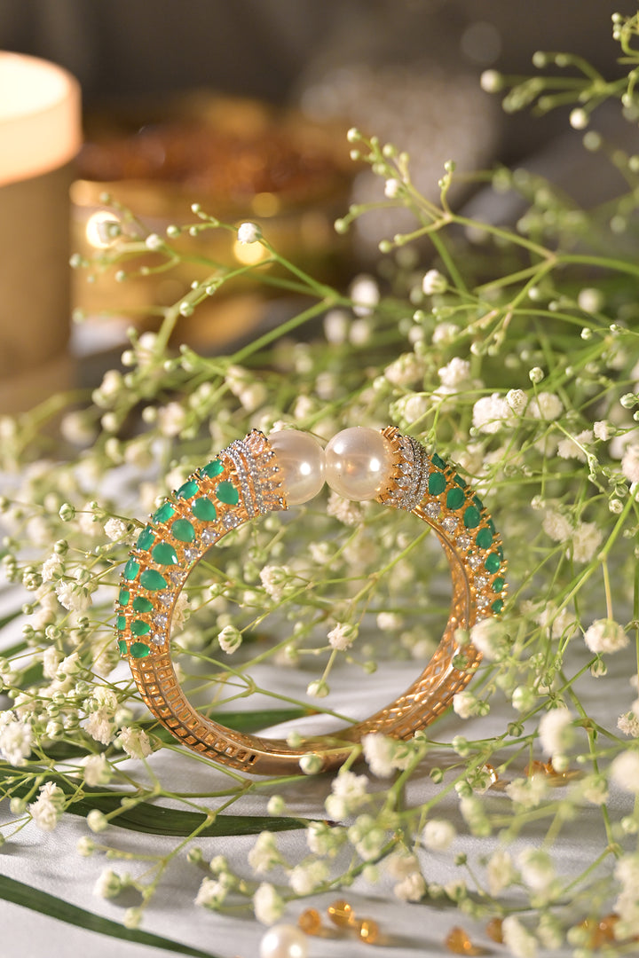 Hamsana Party Sleek Diamond Pearl Bracelet