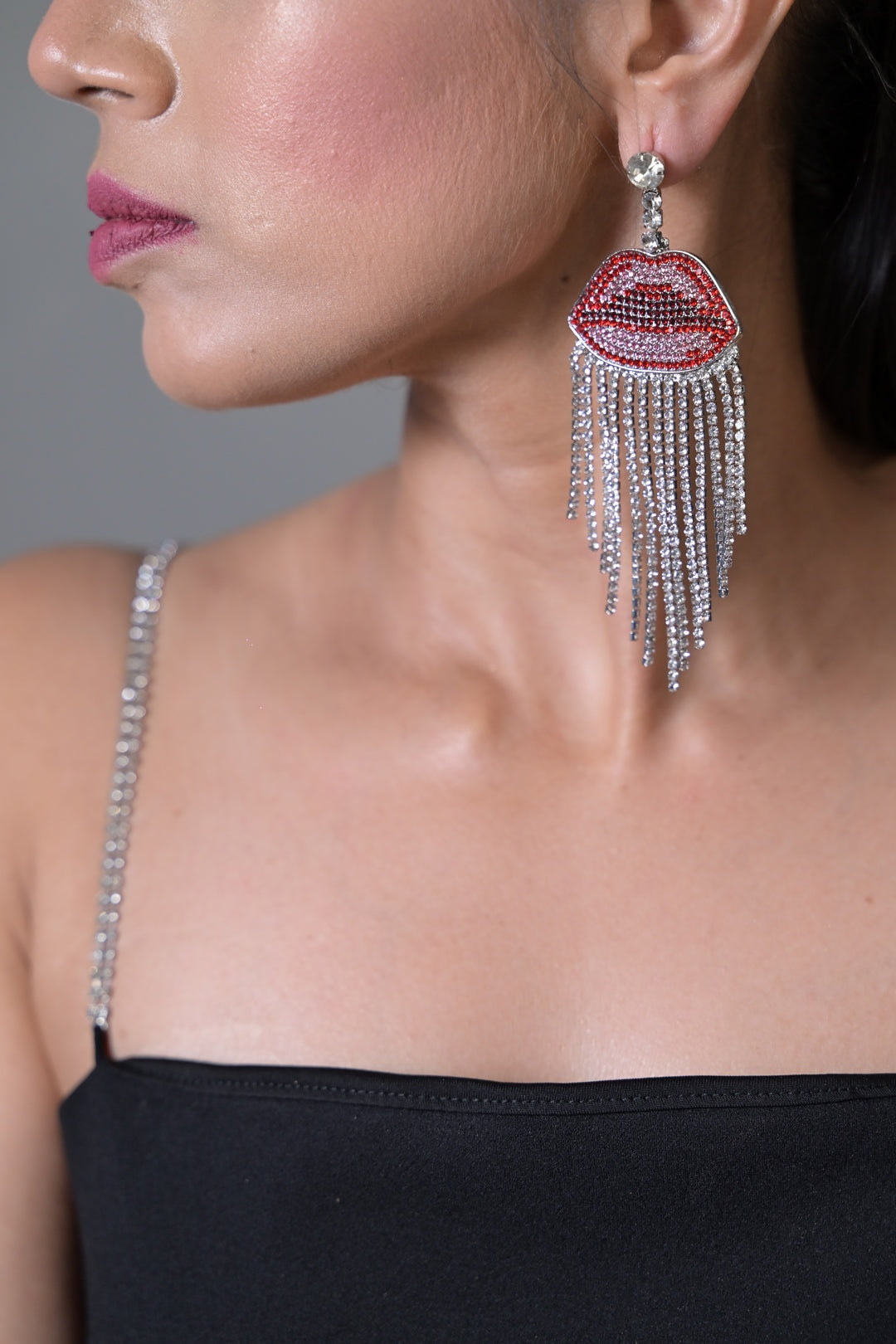 Diamond Lips Tassel Club Dangler Earrings