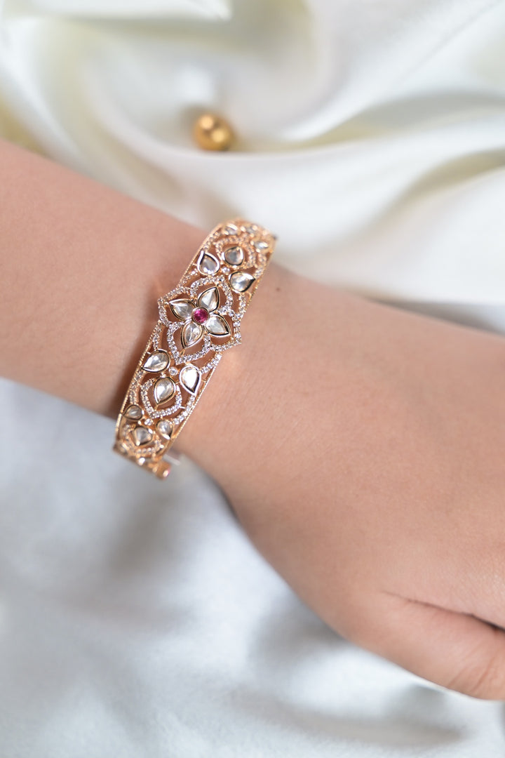Mahadevi Rajasthani Golden Band Polki Bracelet