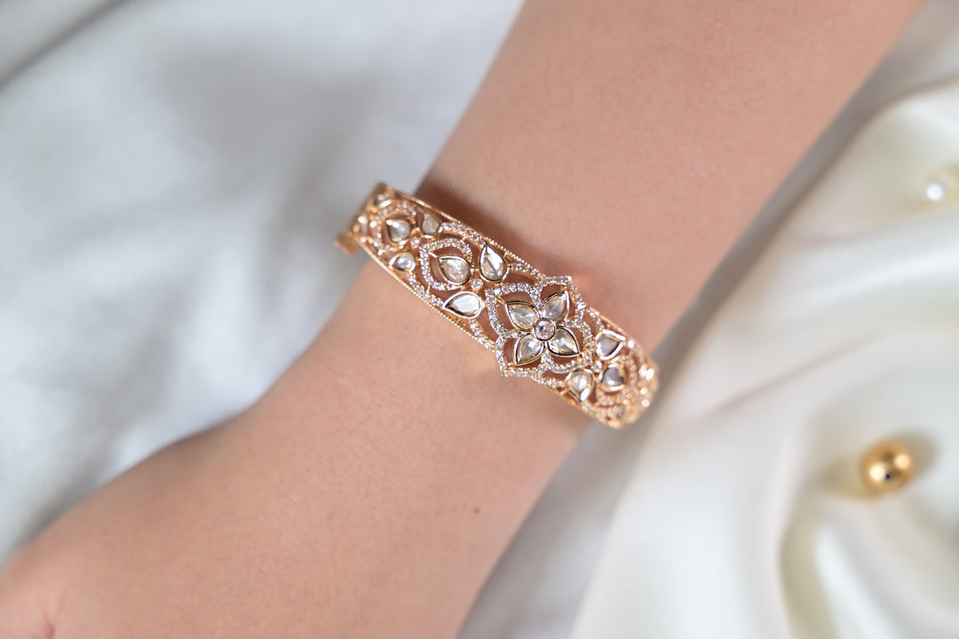 Mahadevi Rajasthani Golden Band Polki Bracelet